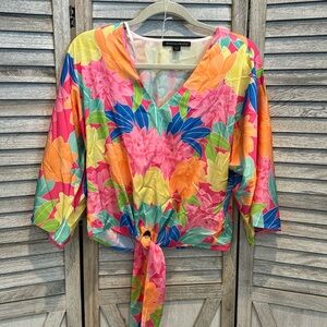120. Boston Proper Mirrored Blooms Print Tie Front Blouse Pre Owned